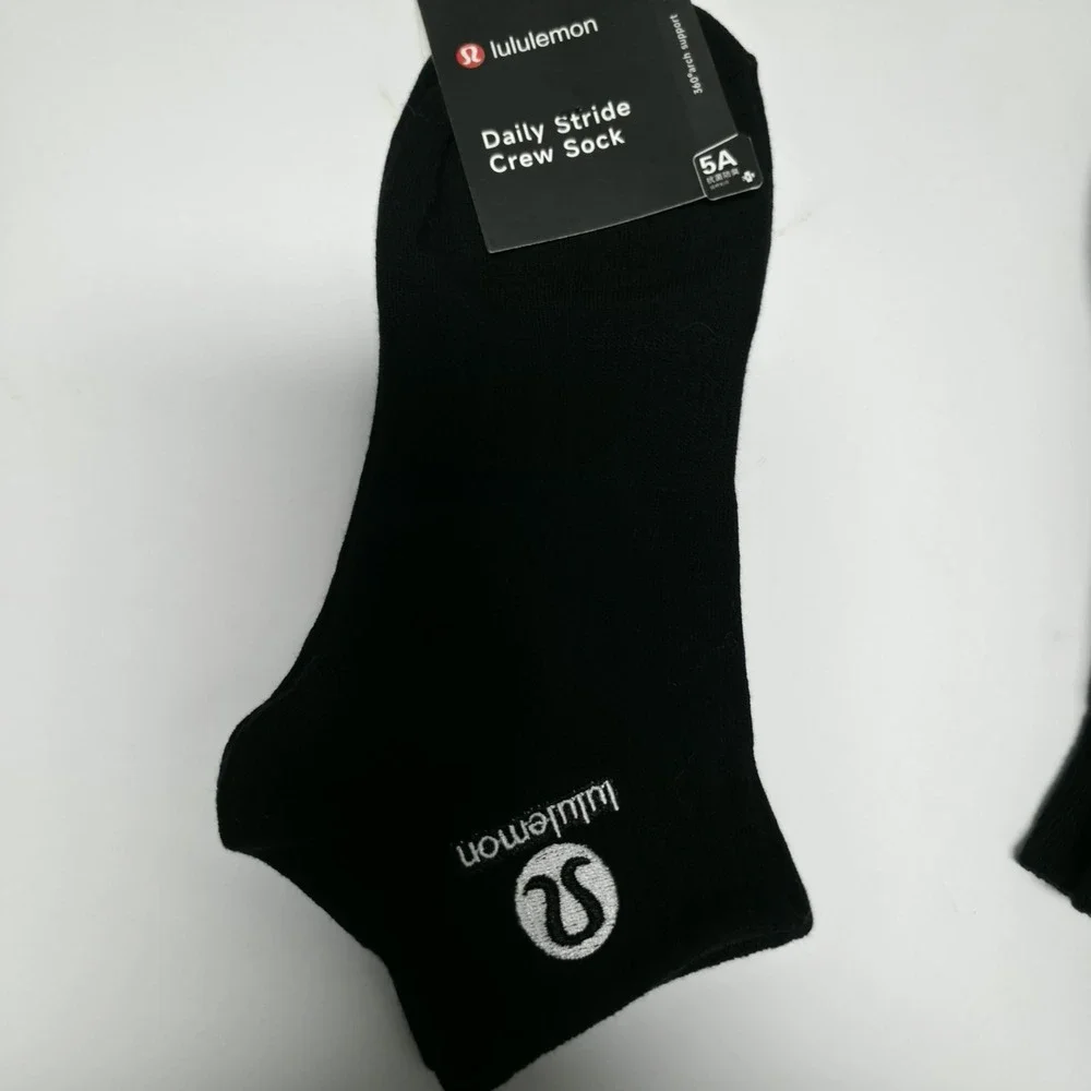 Lululemon Daily Stride Crew Socks Black Logo Size S/M Pack Of 3 New